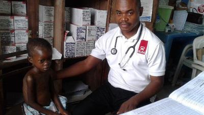 GLRA Medical Adviser provides technical assistance to TB/HIV service providers in TB DOTS unit on clinical skills for correct diagnosis of childhood TB during SIDHAS TA visit.at General Hospital, Oron, Akwa Ibom State. March 2018.
