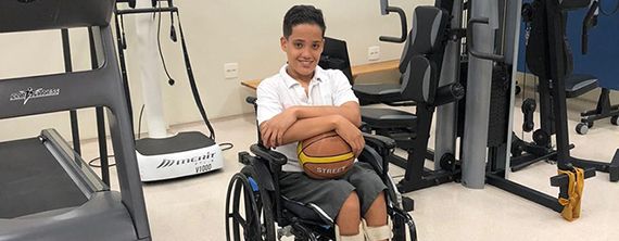 "Stuhl mit Flügeln" - Basketball für Kinder mit Behinderung des FUNFARME
